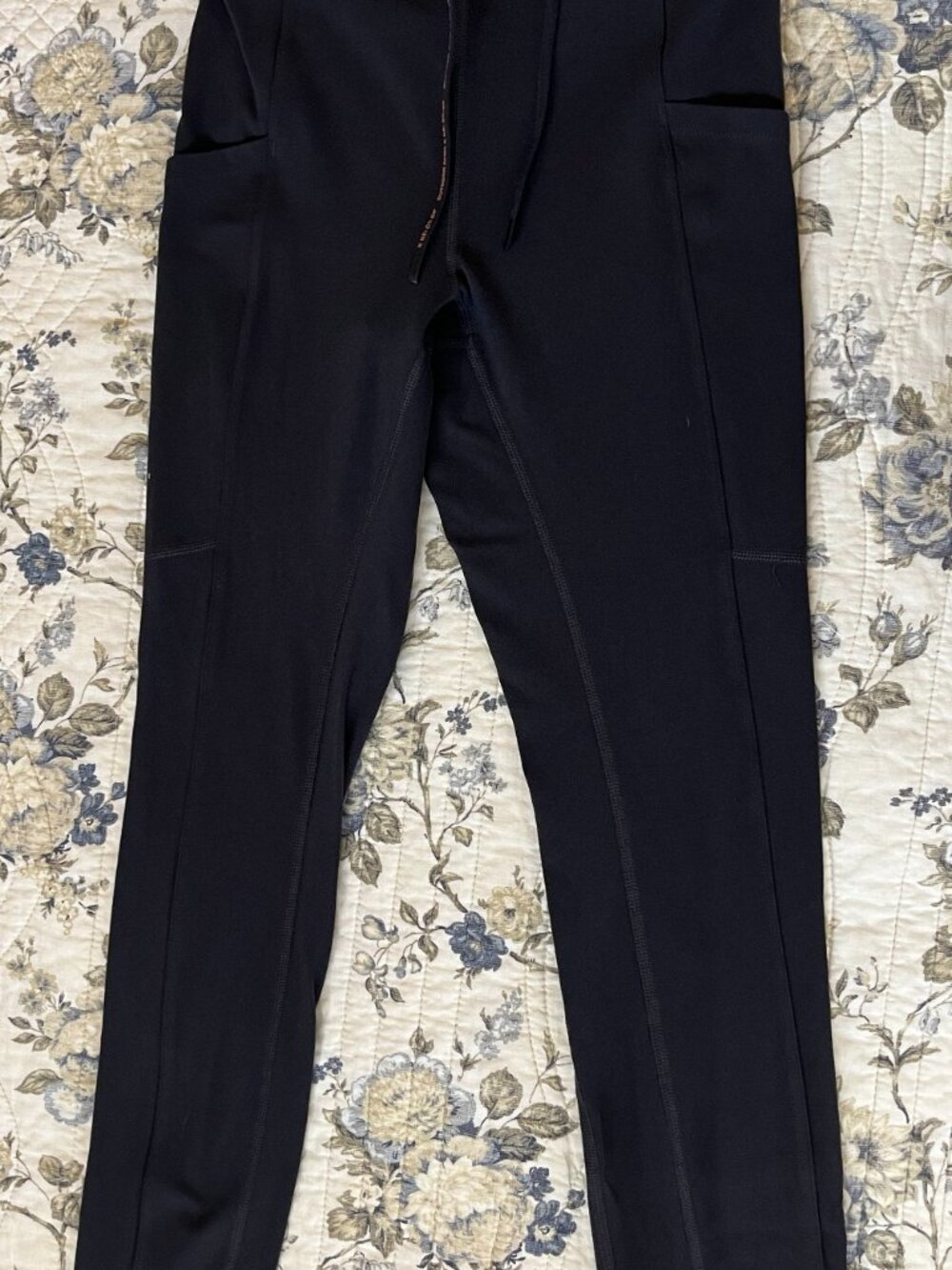 REI Afro x Black High Rise Leggings Size XS/S Pockets, Drawstring